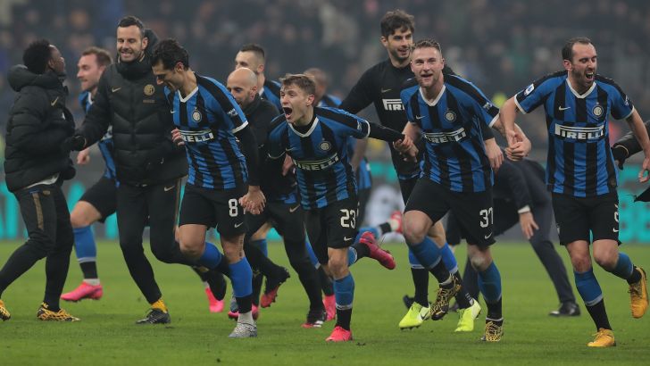 שחקני אינטר חוגגים