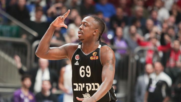 ג'ייקובן בראון