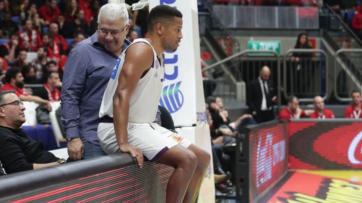 דומיניק ווטרס