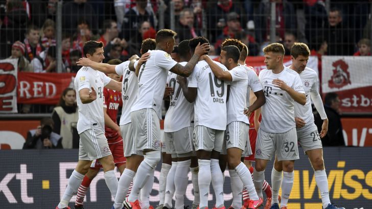 שחקני באיירן מינכן חוגגים