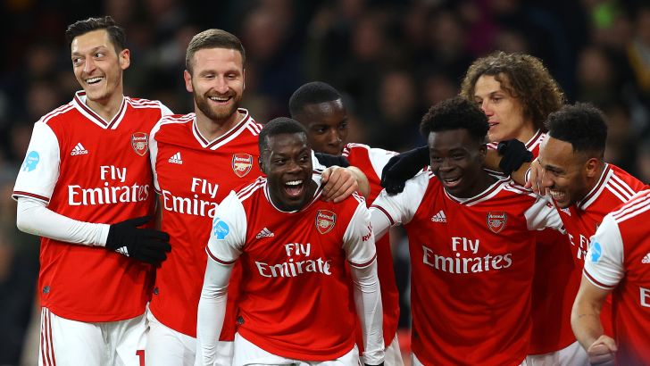 שחקני ארסנל חוגגים