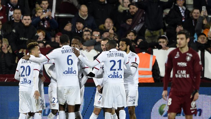 שחקני ליון חוגגים