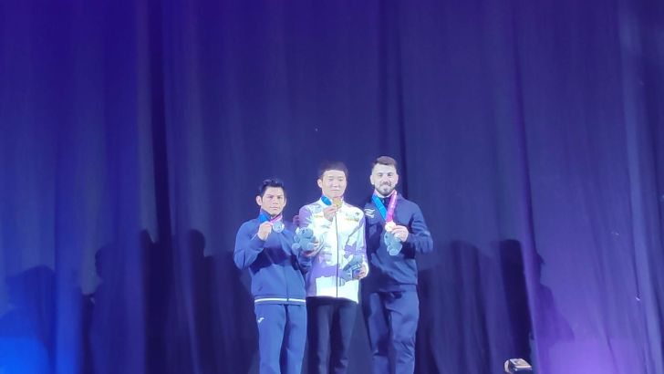 אנדריי מדבדב