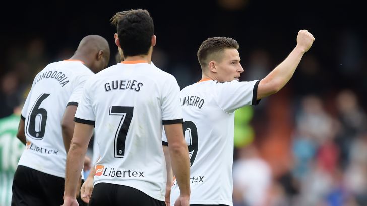 שחקני ולנסיה חוגגים