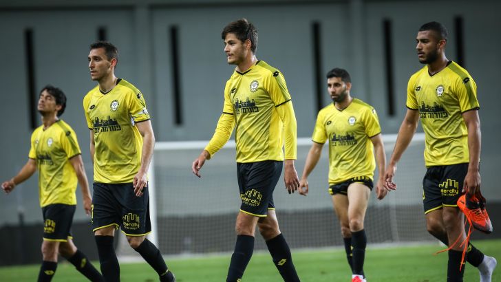 שחקני מכבי נתניה מאוכזבים