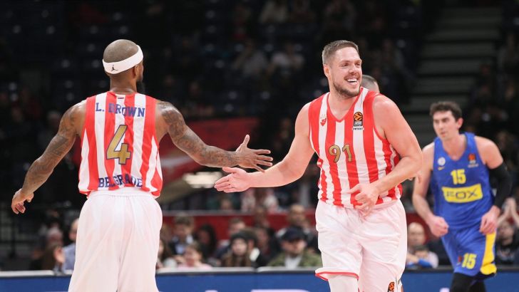 סטימאץ ובראון חוגגים