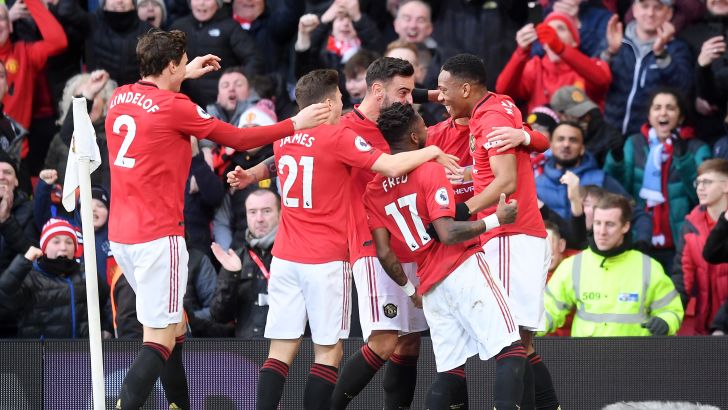 שחקני מנצ'סטר יונייטד חוגגים