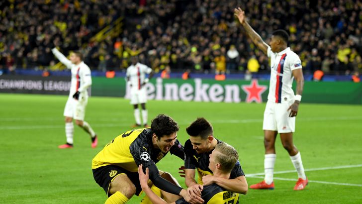 שחקני דורטמונד חוגגים