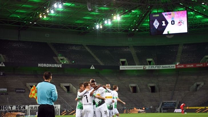 שחקני בורוסיה מנשנגלדבאך חוגגים