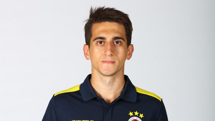 עומר פארוק בייאז