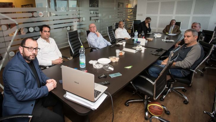 גיא הראל, יניב מזרחי, יצחק פרי, איתן לנציאנו, שמואל פרנקל, שמעון מזרחי, יוסי שרעבי