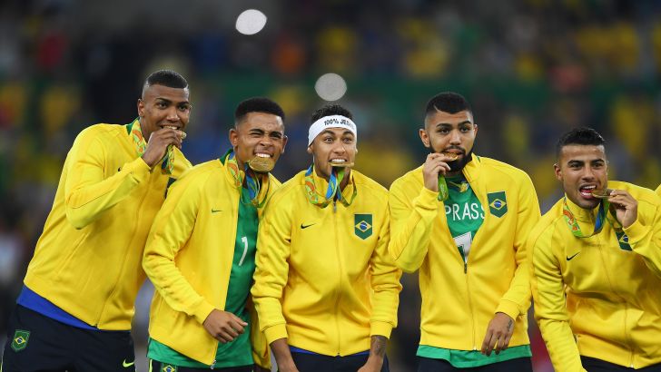 ניימאר, גבריאל ז'סוס ושחקני ברזיל עם הזהב מריו 2016
