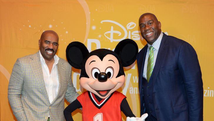 סטיב הארווי, מג'יק ג'ונסון