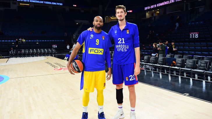 אלכס טיוס, טיבור פלייס