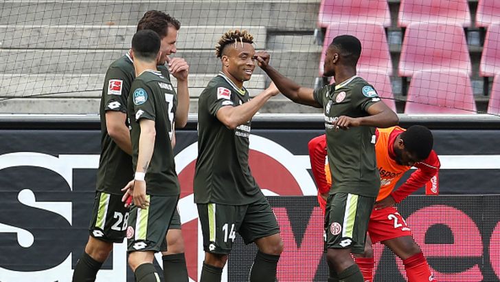 שחקני מיינץ חוגגים