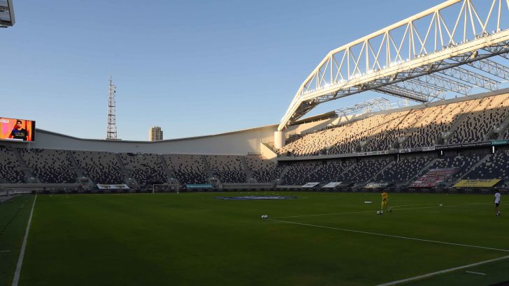 אצטדיון בלומפילד