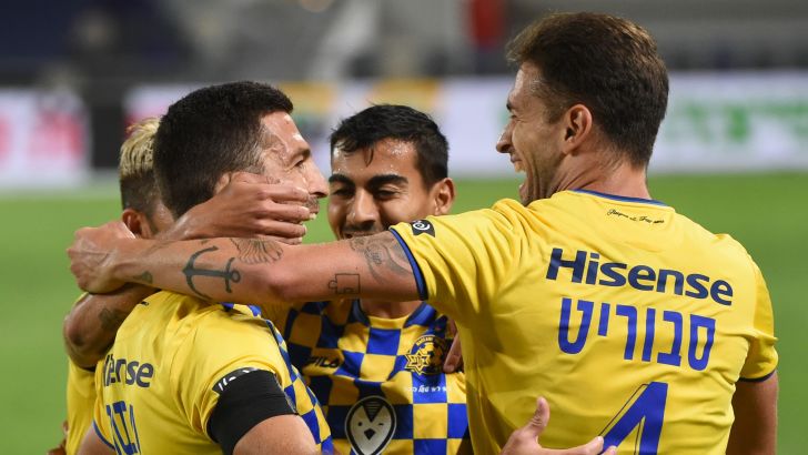 איתי שכטר, מתן חוזז, אנריק סבוריט