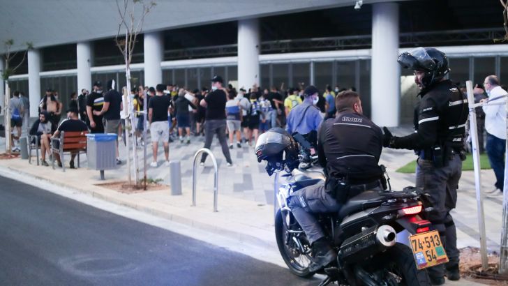 אוהדי מכבי תל אביב, משטרה