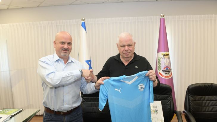 רונן פלוט, אורן חסון