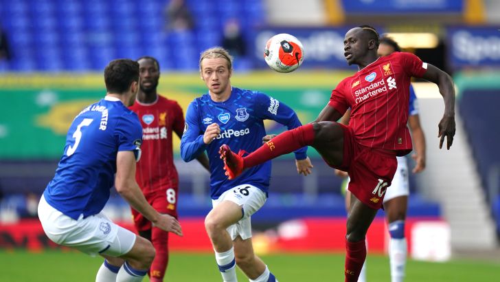 סאדיו מאנה, טום דייויס