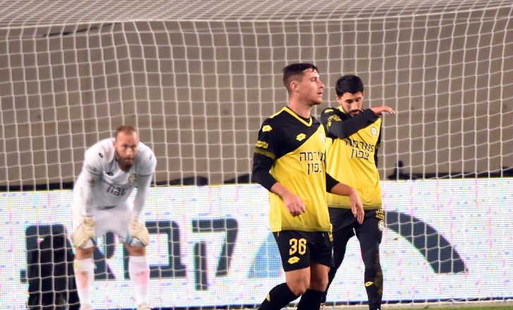 גני קניקובסקי, דני עמוס, אלמוג כהן