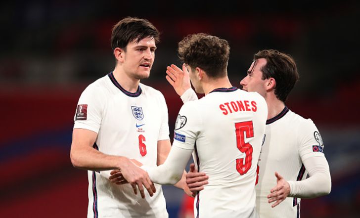 ג'ון סטונס, הארי מגווייר