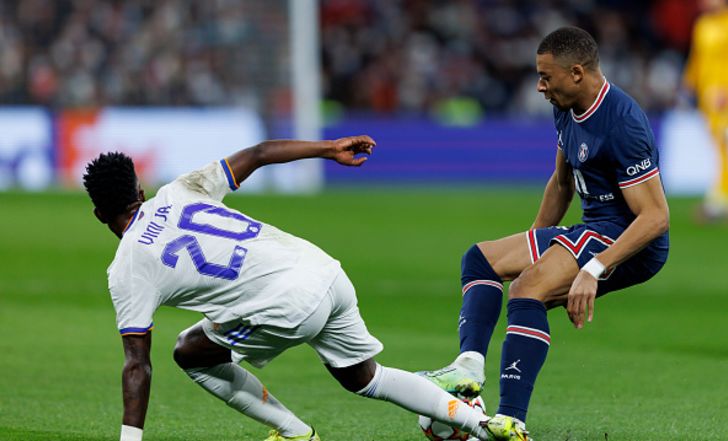 אמבפה מול ויניסיוס