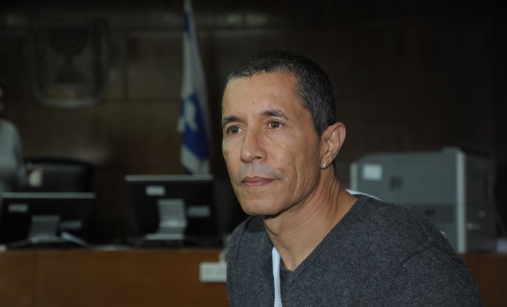 אלי טביב. לחץ משפחתי כבד מופעל עליו כדי שיפרוש