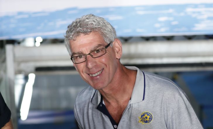 מיץ' גולדהאר