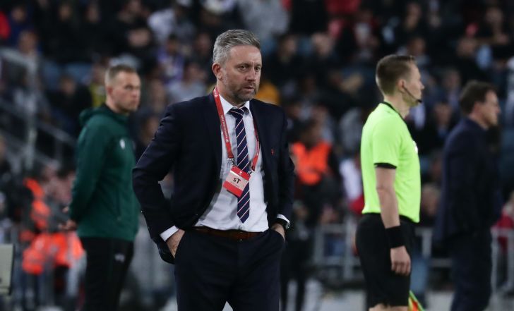 ייז'י בז'צ'ק