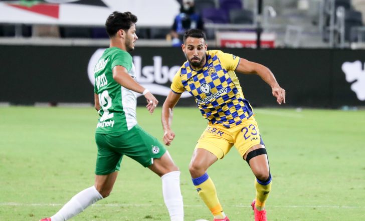 אייל גולסה, סאן מנחם