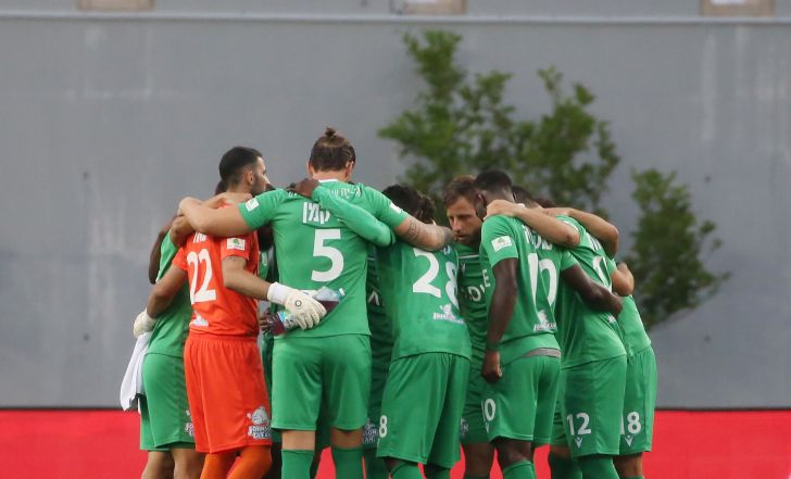 שחקני הפועל כפר סבא