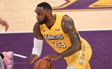 לברון ג'יימס צילום(ROBYN BECK/AFP via Getty Images)