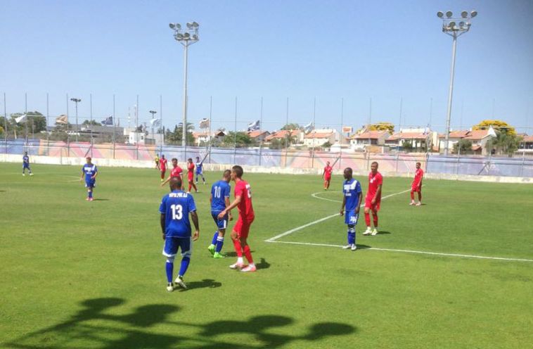הפועל ת"א במשחק האימון נגד בני לוד (אשר גולדברג) הפועל ת"א במשחק האימון נגד בני לוד (אשר גולדברג)