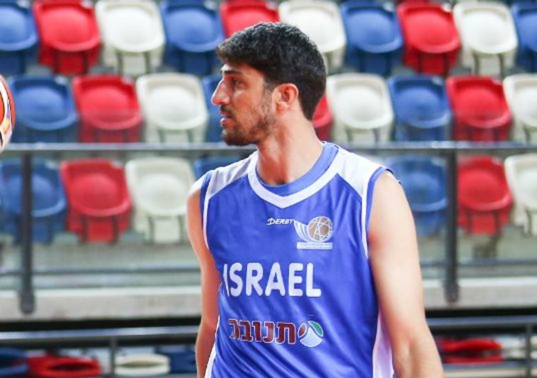ליאור אליהו. לפעמים כשחולים עדיף לא לעלות ליאור אליהו. לפעמים כשחולים עדיף לא לעלות