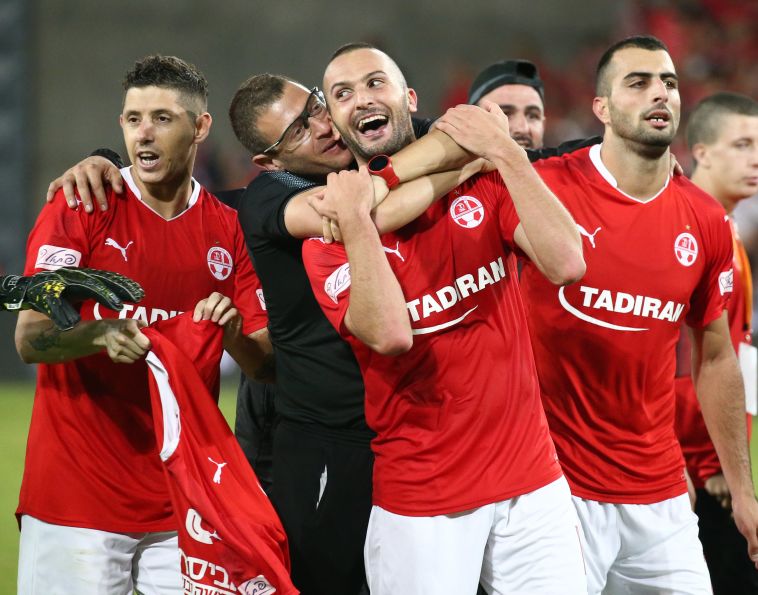 ניצחון ענק ניצחון ענק
