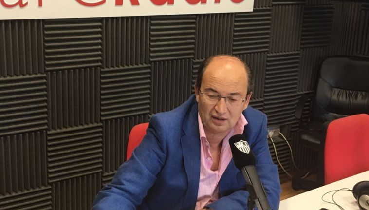 קסטרו. "שאף אחד לא יגיד שסביליה מתה" (האתר הרשמי) קסטרו. "שאף אחד לא יגיד שסביליה מתה" (האתר הרשמי)