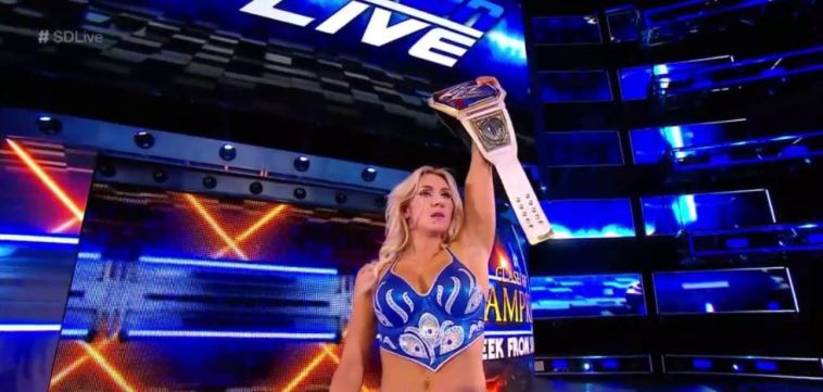 שארלוט פלייר. תפגוש את ראוזי ביזרה? (WWE)