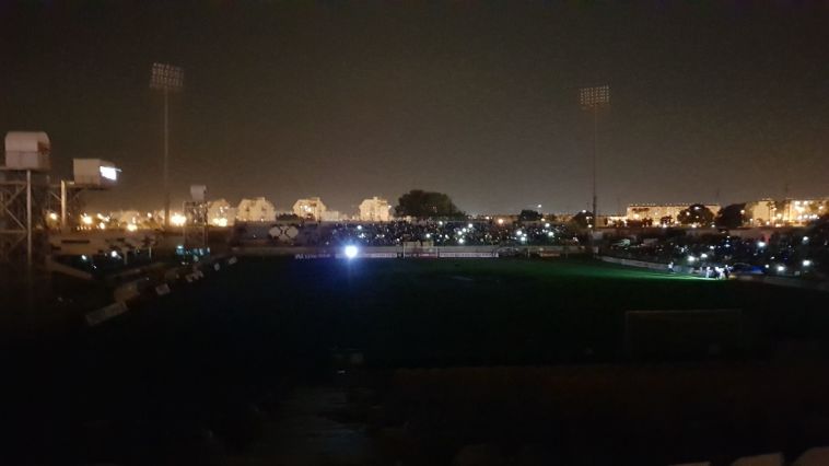 הפסקת חשמל באשקלון. "אף אחד לא קם בבוקר ואומר לעצמו 'אני אתן כסף לכדורגל'" (דני מרון) הפסקת חשמל באשקלון. "אף אחד לא קם בבוקר ואומר לעצמו 'אני אתן כסף לכדורגל'" (דני מרון)