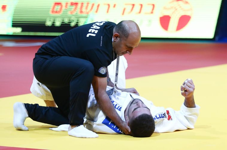 פלצ'יק. חלם שהכל מאחוריו (דני מרון)