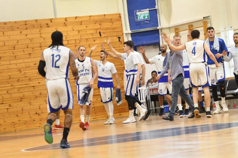 קרית גת. מאושרים מהעלייה לסדרת הגמר (צילום מהפייסבוק) קרית גת. מאושרים מהעלייה לסדרת הגמר (צילום מהפייסבוק)