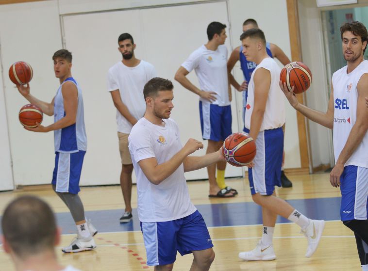 גל מקל. ישמש כקפטן (עדי אבישי) גל מקל. ישמש כקפטן (עדי אבישי)