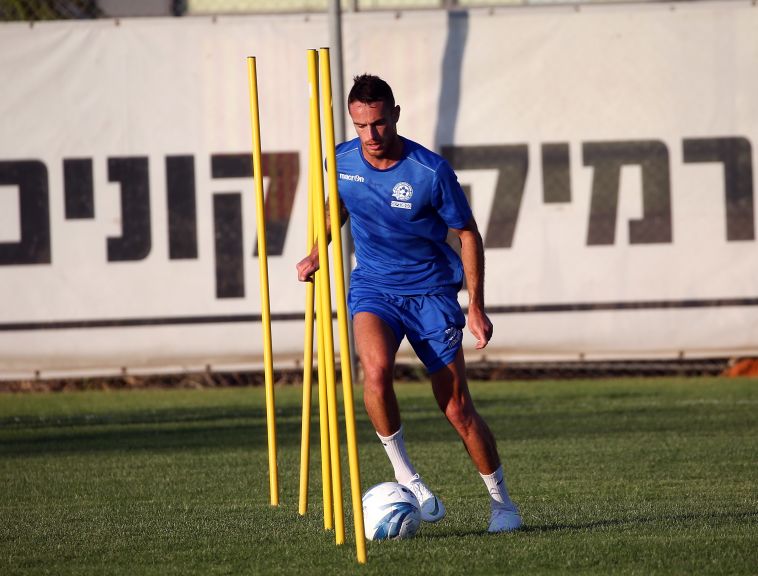 עומר ורד. שוחרר בהסכמה (אודי ציטיאט9 עומר ורד. שוחרר בהסכמה (אודי ציטיאט9