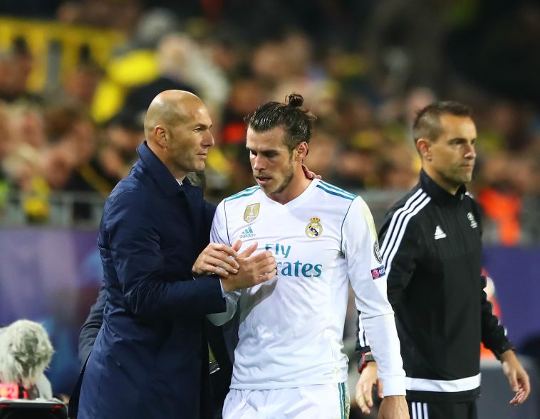 בייל עם זידאן. מערכת היחסים ביניהם מערכת היחסים ביניהם עלתה על שרטון (AFP/GettyImages)