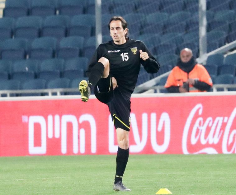 בניון. "לכל שחקן יש את הדילמה הזאת" (דני מרון) בניון. "לכל שחקן יש את הדילמה הזאת" (דני מרון)