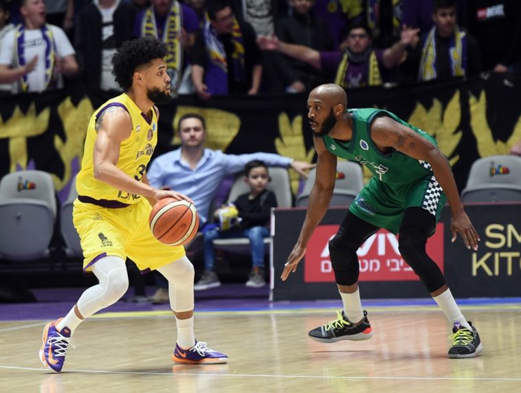 קורי וולדן. רבע רביעי ענק שלו (FIBA) קורי וולדן. רבע רביעי ענק שלו (FIBA)