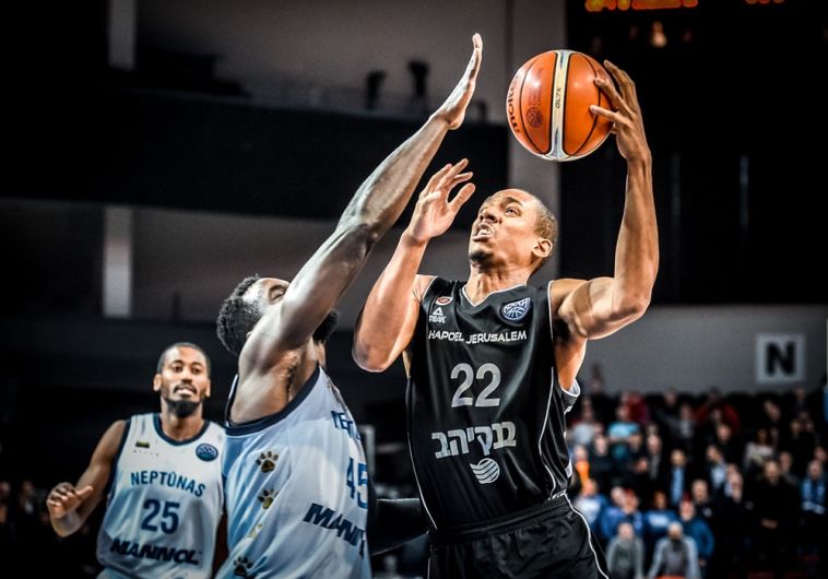 ג'וש אוונס. הוביל את ירושלים בדקות הפתיחה (FIBA)