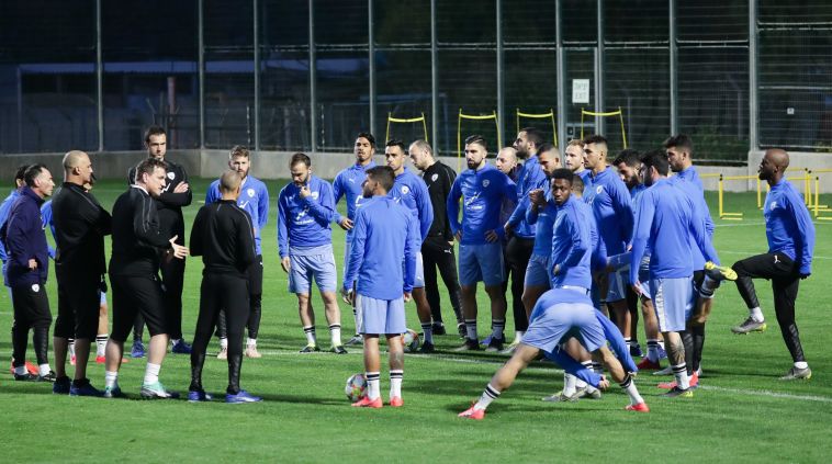 אימון הנבחרת הערב. 