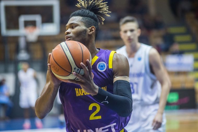 קורי וולדן. הוביל את הקבוצה שלו עם 24 נק' (FIBA) קורי וולדן. הוביל את הקבוצה שלו עם 24 נק' (FIBA)