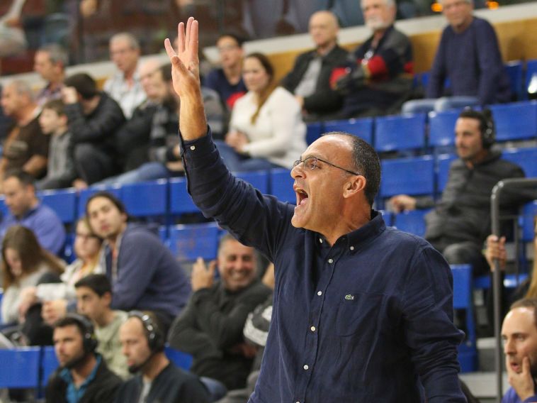 אריאל בית הלחמי. המסע להגנה על התואר יצא לדרל במוצאי שבת (עדי אבישי) אריאל בית הלחמי. המסע להגנה על התואר יצא לדרל במוצאי שבת (עדי אבישי)